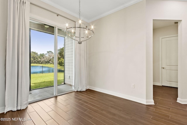 96167 Grande Oaks Ln, Fernandina Beach, FL 32034 - unfurnished dining area with a chandelier, baseboards, wood finished floors, and crown molding
