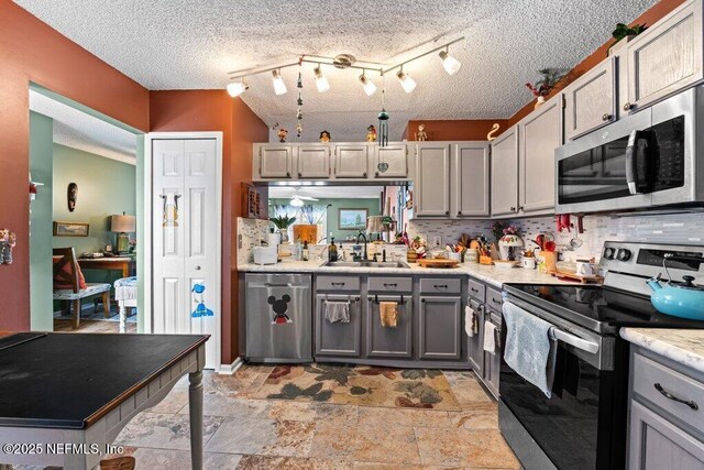 3519 Rain Forest Dr W, Jacksonville, FL 32277 - photo 5