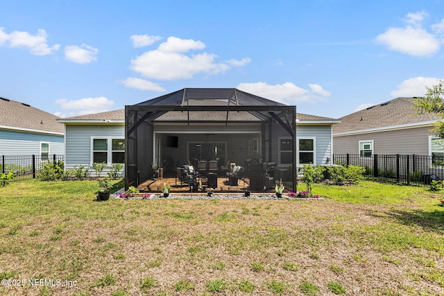 85600 Stonehurst Pkwy, Fernandina Beach, FL 32034 - back of house with a lanai and a patio