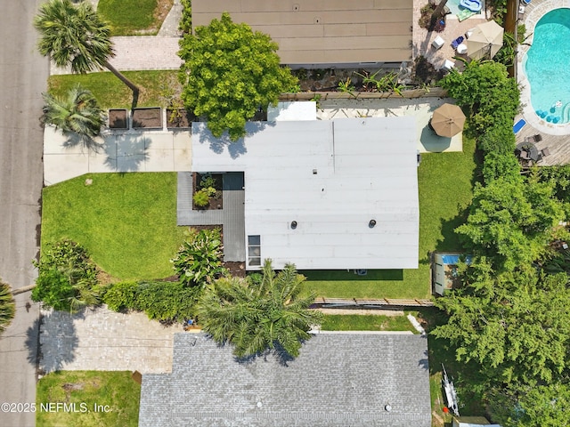541 Margaret St, Neptune Beach, FL 32266 - view of subject property featuring a pool area