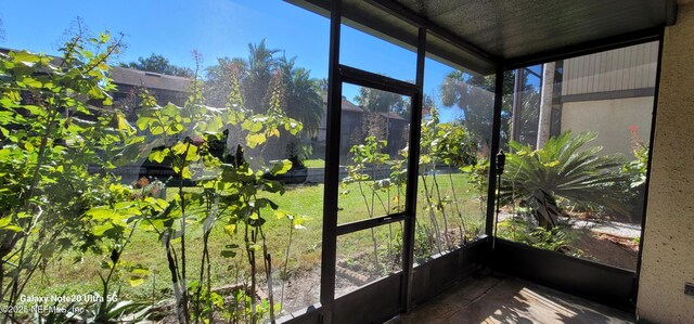 7640 Las Palmas Way Unit 149, Jacksonville, FL 32256 - view of unfurnished sunroom