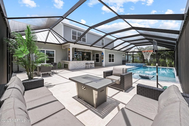 83 Tortola Way, Saint Johns, FL 32259 - view of patio with outdoor lounge area, a pool with connected hot tub, and glass enclosure