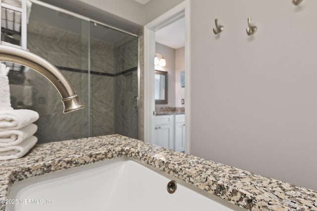 97 Village Las Palmas Cir, Saint Augustine, FL 32080 - bathroom featuring a stall shower and vanity