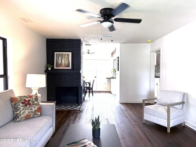 6235 Fordham Cir E, Jacksonville, FL 32217 - photo 2