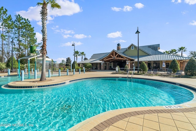 4916 Creek Bluff Ln, Middleburg, FL 32068 - community pool with a patio