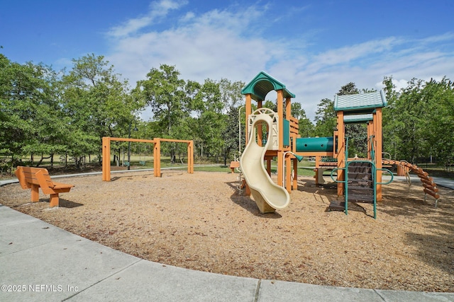 4916 Creek Bluff Ln, Middleburg, FL 32068 - view of communal playground