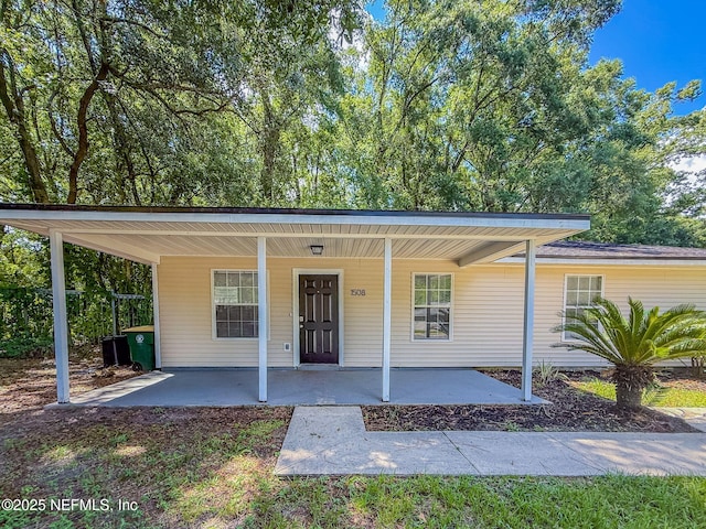1508 Golf Forest Dr, Jacksonville, FL 32208 - photo 4