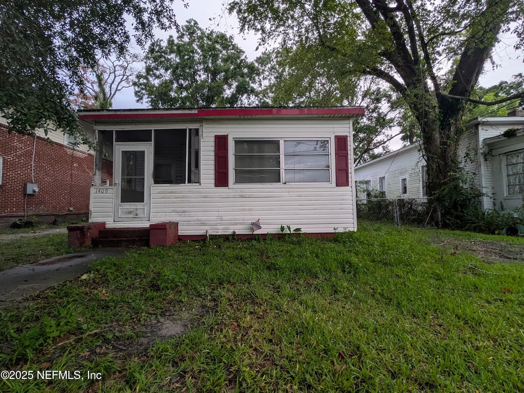1409 8th St W, Jacksonville, FL 32209 - photo 1