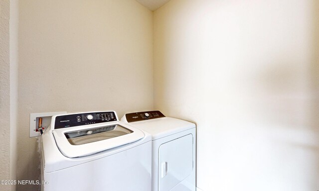 4171 Fishing Creek Ln, Middleburg, FL 32068 - washroom with washer and dryer