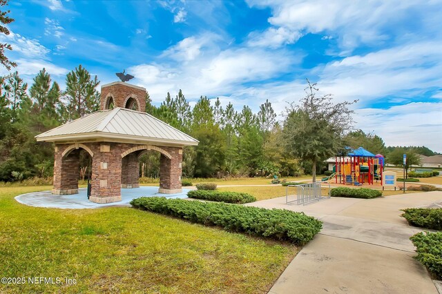 96290 Coral Reef Rd, Yulee, FL 32097 - view of property's community featuring a yard and a gazebo