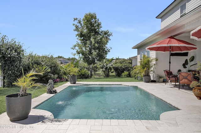 37 Permit Ct, Saint Augustine, FL 32092 - view of swimming pool featuring a patio area