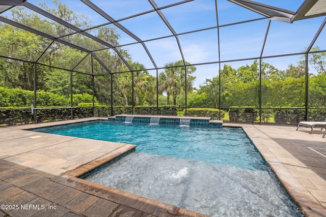 1332 N Loop Pkwy, Saint Augustine, FL 32095 - swimming pool with a patio and a lanai