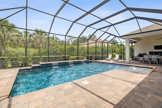 1332 N Loop Pkwy, Saint Augustine, FL 32095 - outdoor pool featuring a patio area, ceiling fan, outdoor dining area, and a lanai