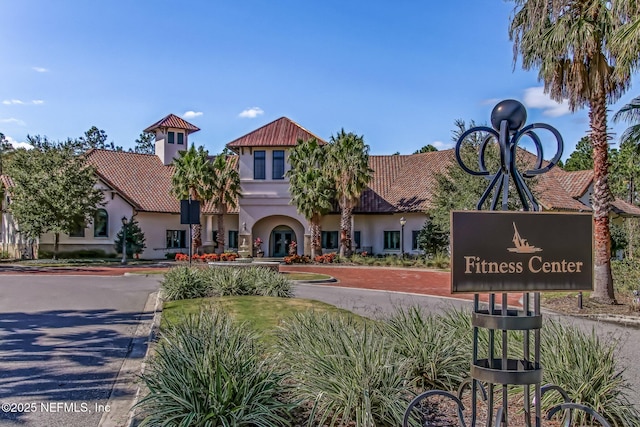 1332 N Loop Pkwy, Saint Augustine, FL 32095 - view of front of house featuring stucco siding and a tiled roof