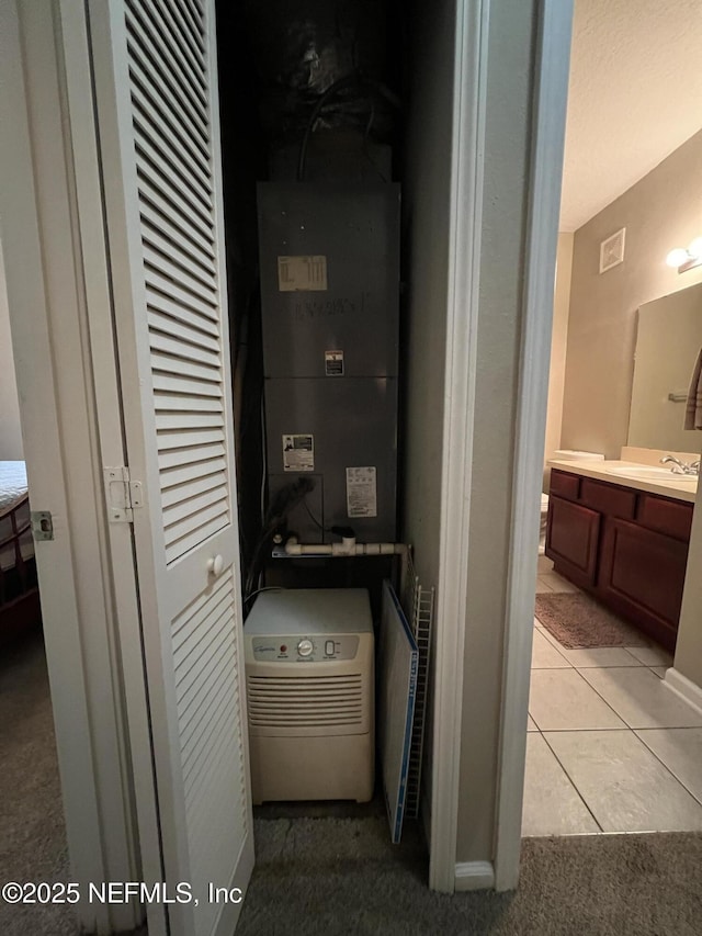 3610 Kirkpatrick Cir Unit 8, Jacksonville, FL 32210 - view of utility room