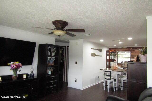 8489 Rock Knoll Dr, Jacksonville, FL 32221 - photo 6