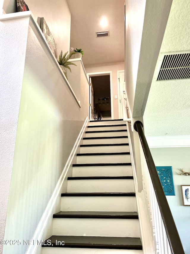 11110 Castlemain Cir S, Jacksonville, FL 32256 - view of staircase