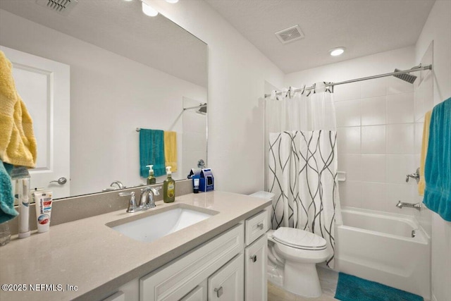 54 Torres Trce, Saint Augustine, FL 32095 - bathroom with vanity, shower / tub combo with curtain, and recessed lighting