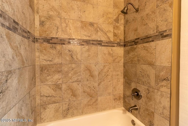 1514 Thomas St, Green Cove Springs, FL 32043 - bathroom view of bathing tub / shower combination