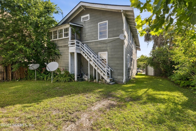 918 King St, Jacksonville, FL 32204 - back of house with stairway