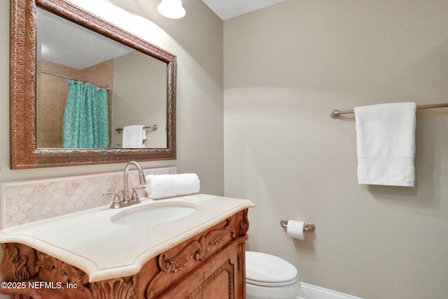 528 Sebastian Sq, Saint Augustine, FL 32095 - full bathroom featuring vanity and a shower with curtain