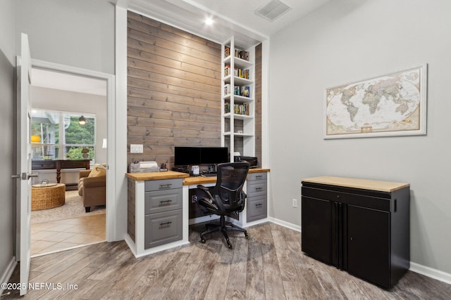 14220 Palmetto Springs St, Jacksonville, FL 32258 - office space featuring wood finished floors and built in shelves