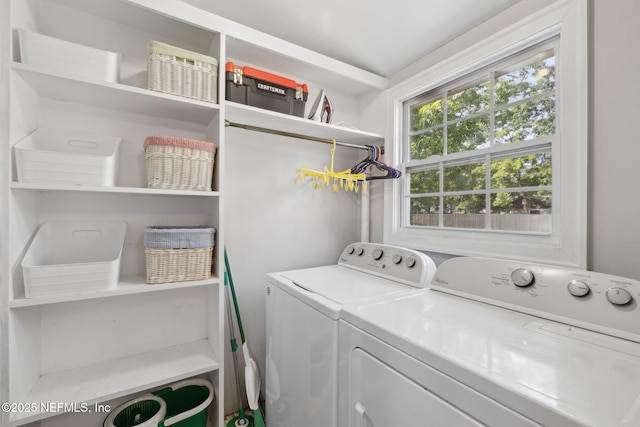 1094 Wolfe St, Jacksonville, FL 32205 - laundry room featuring independent washer and dryer