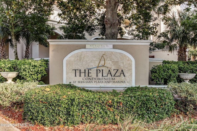 400 E Bay St Unit 401, Jacksonville, FL 32202 - view of community sign