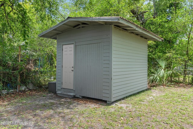 6837 Tom Thumb Dr, Jacksonville, FL 32210 - photo 23