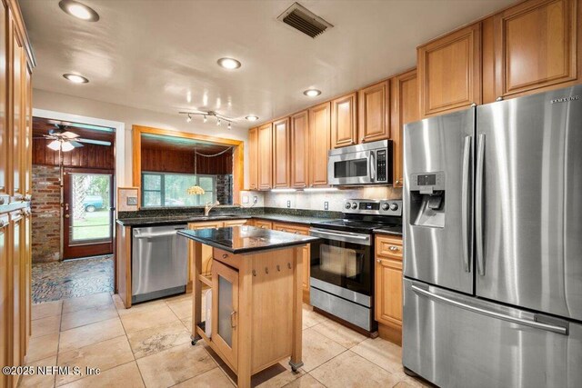 5527 Hyde Park Cir, Jacksonville, FL 32210 - photo 7
