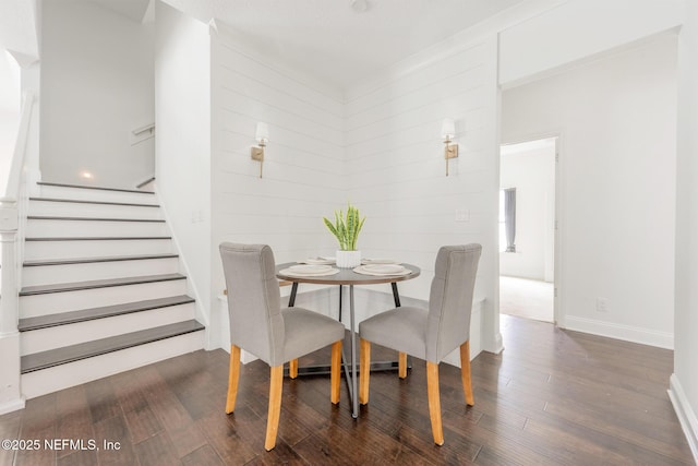 97082 Harbor Concourse Cir, Fernandina Beach, FL 32034 - dining area with wood finished floors and stairs