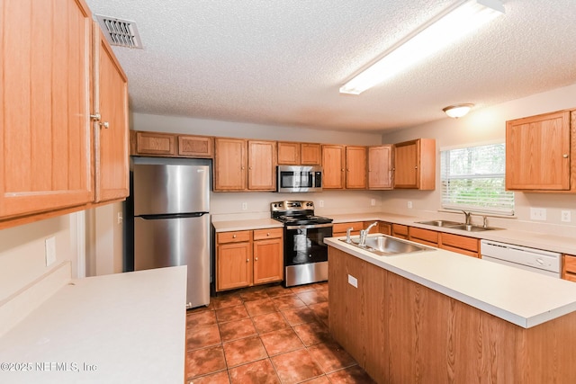 8018 Foxdale Dr, Jacksonville, FL 32210 - photo 8