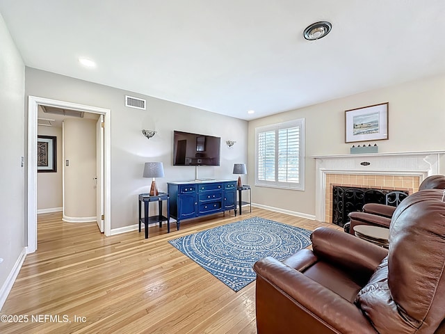 1445 Peachtree St, Jacksonville, FL 32207 - living area featuring light wood finished floors and attic access