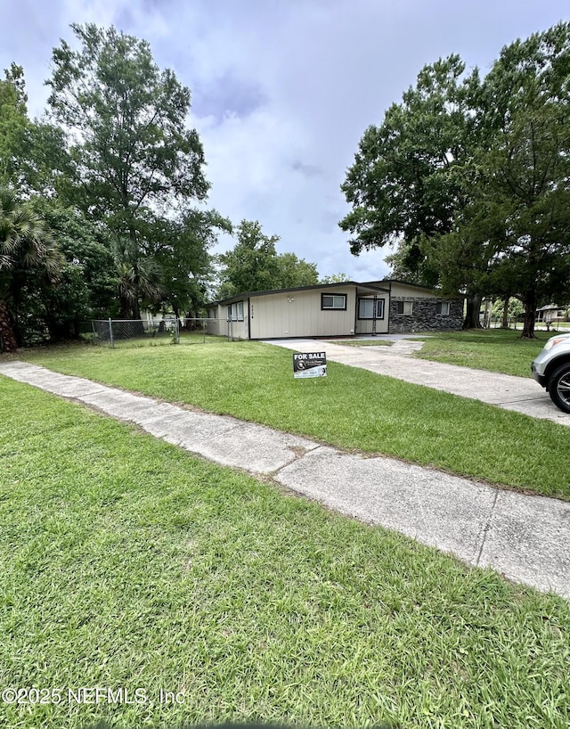 2204 Burpee Dr, Jacksonville, FL 32210 - photo 38