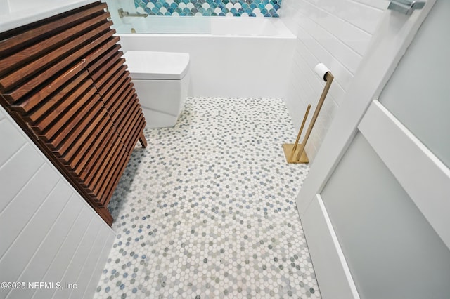 622 7th Ave N, Jacksonville Beach, FL 32250 - bathroom featuring vanity and tile patterned floors