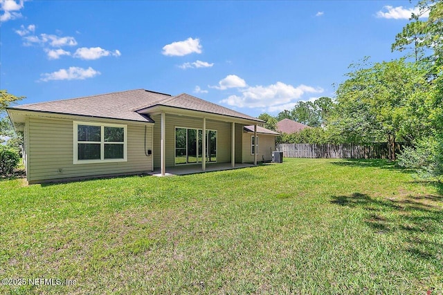409 Spring Ridge Ct, Saint Augustine, FL 32092 - rear view of property with a patio area