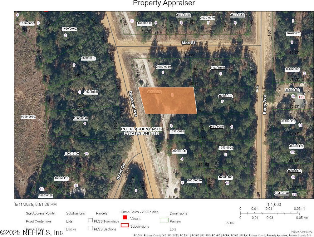 20 Donovan Ave, Interlachen, FL 32148