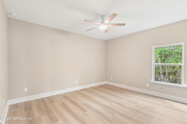 6334 Salado Rd, Saint Augustine, FL 32080 - spare room featuring light wood-style floors, a ceiling fan, and a smoke detector