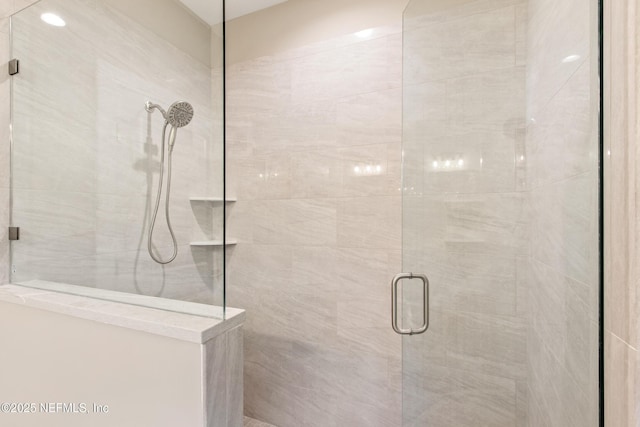 6334 Salado Rd, Saint Augustine, FL 32080 - bathroom featuring a tile shower