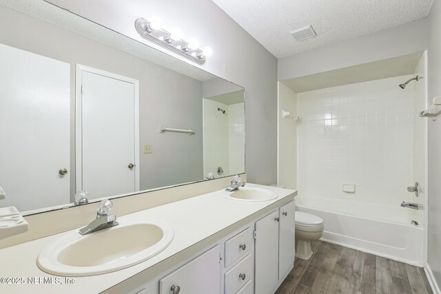 8781 Whispering Pines Dr, Jacksonville, FL 32244 - photo 12
