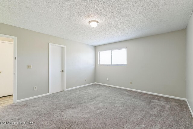 8781 Whispering Pines Dr, Jacksonville, FL 32244 - photo 20