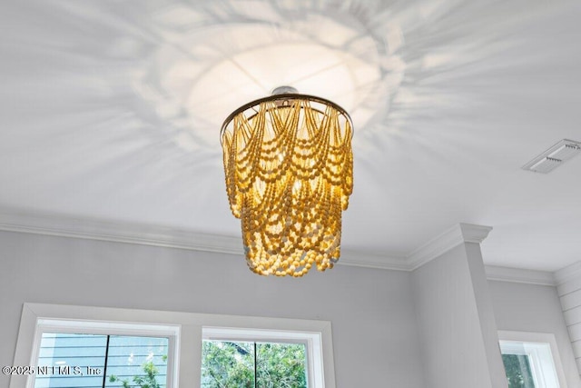 791 Paradise Ln, Atlantic Beach, FL 32233 - detailed view of ornamental molding