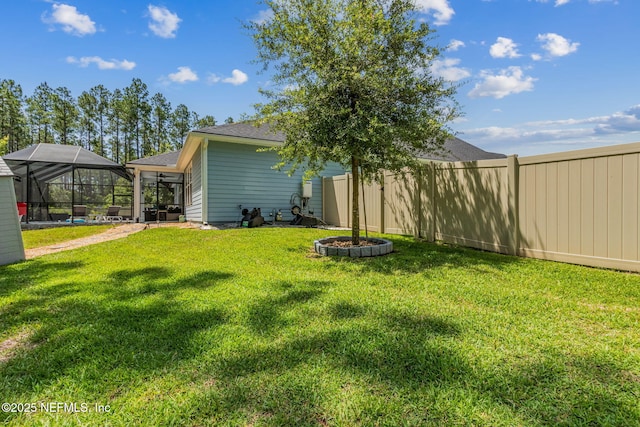 207 Hertford Bridge Way, Saint Johns, FL 32259 - fenced backyard with a lanai