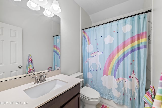 91 Paradise Valley Dr, Ponte Vedra, FL 32081 - bathroom with vanity, vaulted ceiling, and a shower with curtain