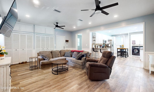 90 SE Forest St, Keystone Heights, FL 32656 - living area featuring a ceiling fan, washer / clothes dryer, light wood-style flooring, and recessed lighting