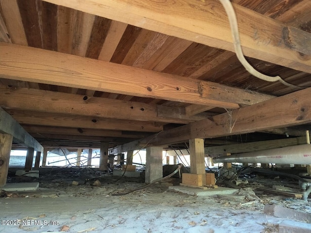 10530 Prospect Ave, Hampton, FL 32044 - inside crawl space