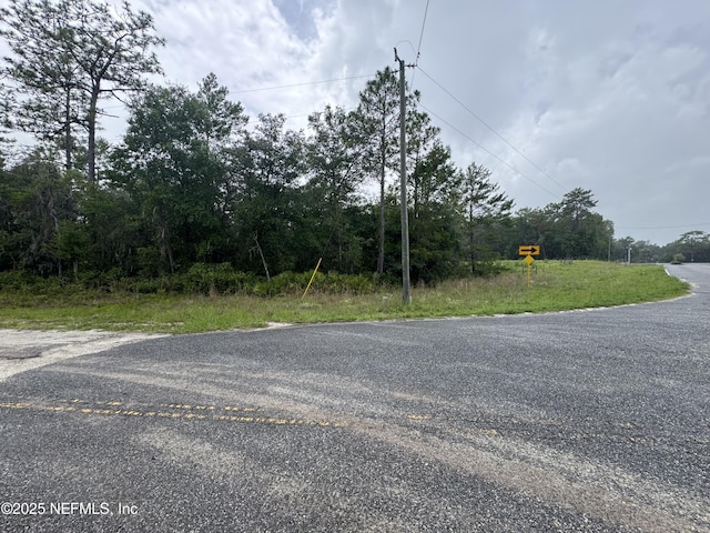 201 Hernando Dr, Florahome, FL 32140
