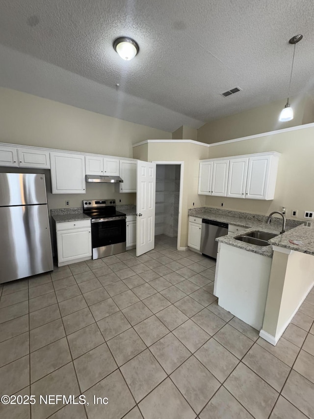 8926 Chambore Dr, Jacksonville, FL 32256 - photo 7