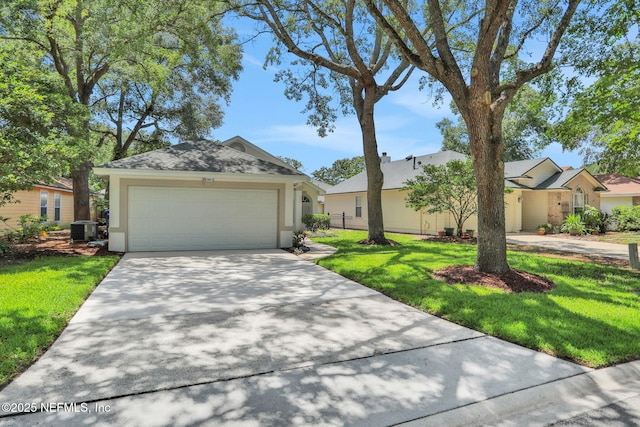 732 Putters Green Way, Saint Johns, FL 32259 - single story home with stucco siding, driveway, a front yard, and a garage