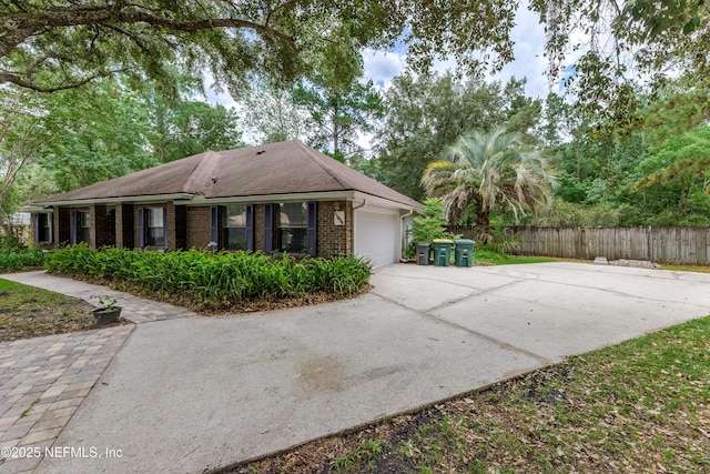 11879 Narrow Oak Ln S, Jacksonville, FL 32223 - photo 2